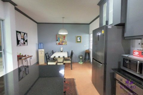 Casa de 6 dormitorios en Hang Dong, Tailandia № 116641 - foto 9