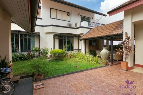 Casa de 6 dormitorios en Hang Dong, Tailandia № 116641