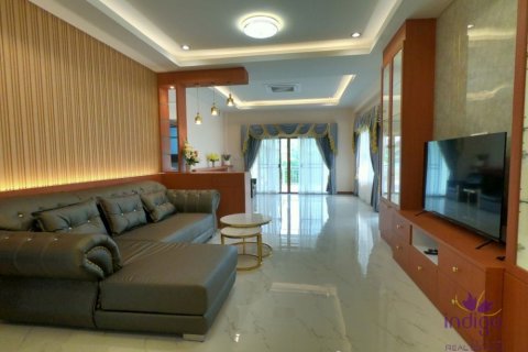 House in Chiang Mai, Thailand 4 bedrooms № 162581 - photo 5