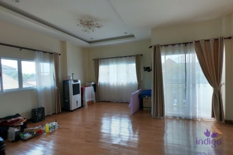 Haus in Chiang Mai, Thailand 4 Schlafzimmer № 162585 - Foto 11