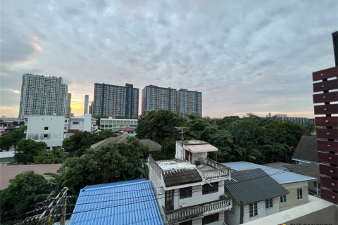 Townhouse in Bangkok, Thailand 3 bedrooms № 189603
