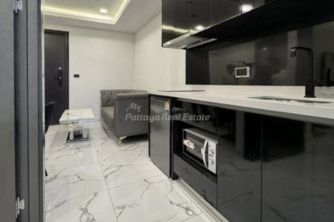 Condominio de 1 dormitorio en Bang Lamung, Tailandia № 205134 - foto 4