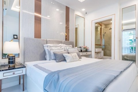 Condominio de 1 dormitorio en Bang Lamung, Tailandia № 205139 - foto 10