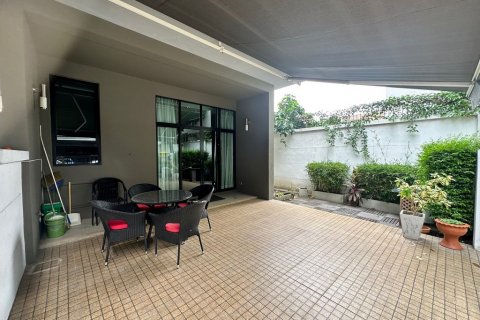 Townhouse à Bangkok, Thaïlande 4 chambres № 69388 - photo 19