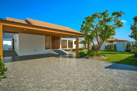Casa de 3 dormitorios en Chiang Mai, Tailandia № 170435 - foto 17