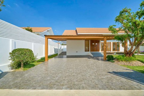 Casa de 3 dormitorios en Chiang Mai, Tailandia № 170435 - foto 4