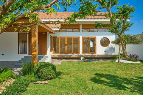Casa de 3 dormitorios en Chiang Mai, Tailandia № 170435 - foto 19