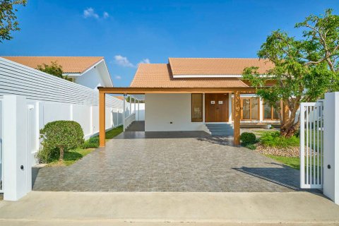 Casa de 3 dormitorios en Chiang Mai, Tailandia № 170435 - foto 20