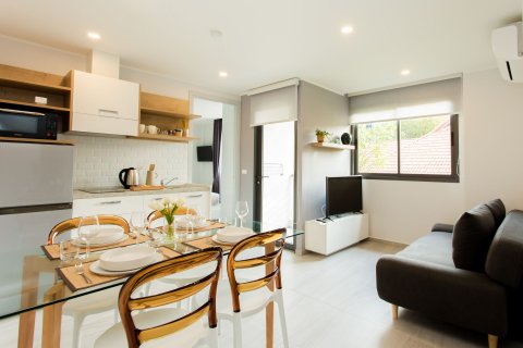 Кондоминиум с 2 спальнями в Пхукете, Таиланд № 171166