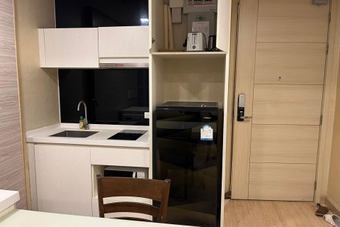Apartamento de 2 habitaciones en Pattaya, Tailandia № 202228 - foto 3