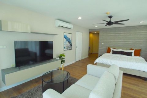 Penthouse in Khlong San, Bangkok, Thailand 3 bedrooms № 47944 - photo 4