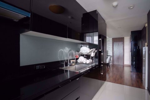 Condominio de 2 dormitorios en Khlong San, Bangkok, Tailandia № 47941 - foto 6