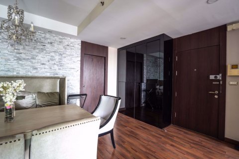 Condominio de 2 dormitorios en Khlong San, Bangkok, Tailandia № 47941 - foto 4