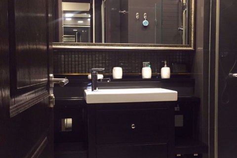 Condominio de 1 dormitorio en Khlong Toei, Bangkok, Tailandia № 47945 - foto 10