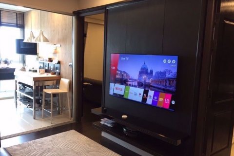 Condominio de 1 dormitorio en Khlong Toei, Bangkok, Tailandia № 47945 - foto 3