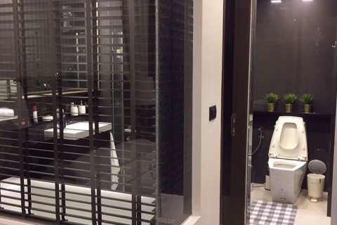 Condominio de 1 dormitorio en Khlong Toei, Bangkok, Tailandia № 47945 - foto 13