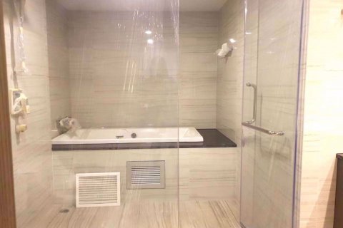 Кондоминиум с 2 спальнями в Патхум Ване, Бангкок, Таиланд № 47940 - фото 11