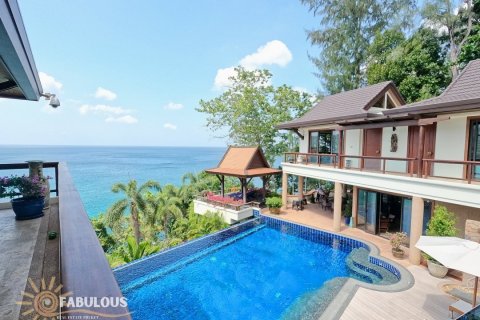 Villa in Kata, Thailand 4 bedrooms № 179804 - photo 2