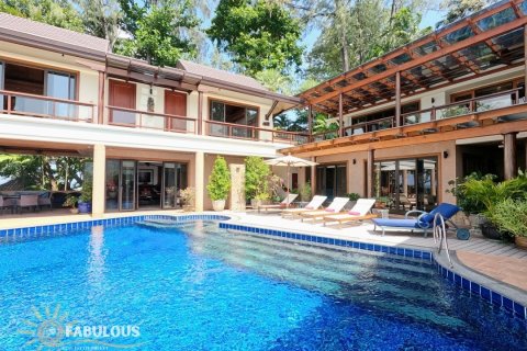 Villa in Kata, Thailand 4 bedrooms № 179804 - photo 3