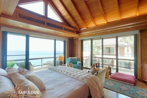 Villa in Kata, Thailand 4 bedrooms № 179804 - photo 4