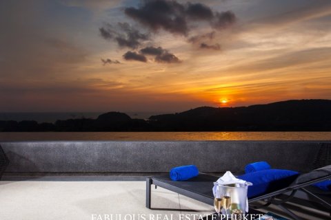 Apartamento de 2 dormitorios en Bang Tao, Tailandia № 179803 - foto 10