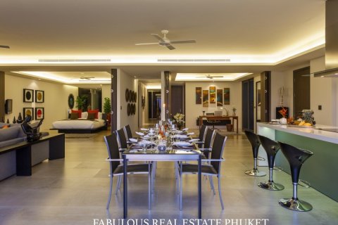 Apartamento de 2 dormitorios en Bang Tao, Tailandia № 179803 - foto 5