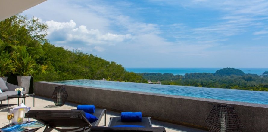 Apartamento de 2 dormitorios en Bang Tao, Tailandia № 179803