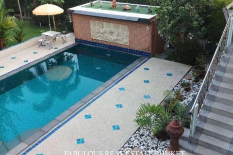 Chalet de 4 dormitorios en Bang Tao, Tailandia № 179798 - foto 4