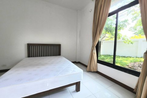 Casa de 4 dormitorios en Pattaya, Tailandia № 47443 - foto 9