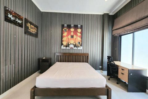 Casa de 4 dormitorios en Pattaya, Tailandia № 47443 - foto 10