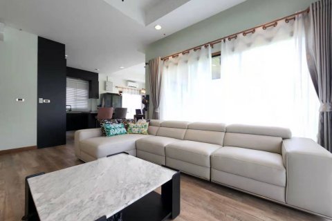 Casa de 3 dormitorios en Pattaya, Tailandia № 47442 - foto 3