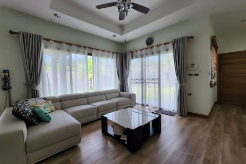 Casa de 3 dormitorios en Pattaya, Tailandia № 47442 - foto 4