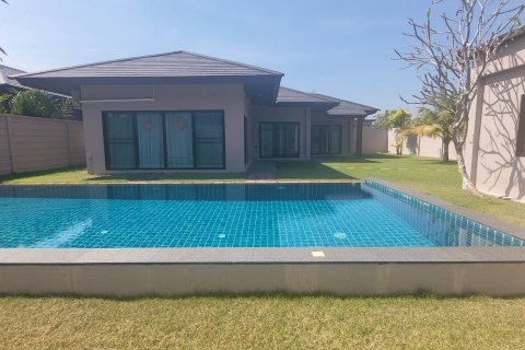 Casa de 3 dormitorios en Pattaya, Tailandia № 47442 - foto 18