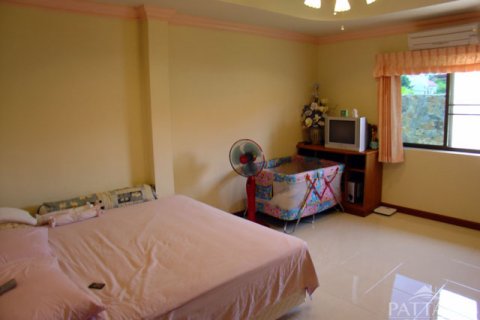 Casa de 4 dormitorios en Pattaya, Tailandia № 47445 - foto 23