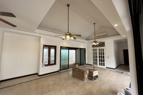 Casa de 3 dormitorios en Pattaya, Tailandia № 47441 - foto 4
