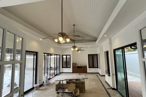Casa de 3 dormitorios en Pattaya, Tailandia № 47441 - foto 9