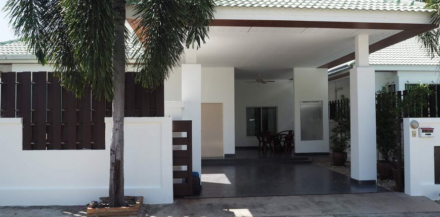 Casa de 3 dormitorios en Pattaya, Tailandia № 47444
