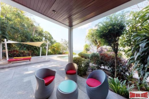 Chalet de 5 dormitorios en Kamala, Tailandia № 203225 - foto 4