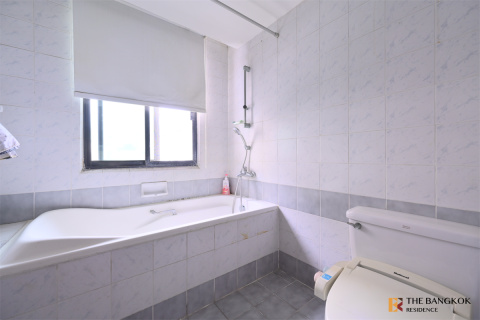Condominio de 3 dormitorios en Bangkok, Tailandia № 185544 - foto 8