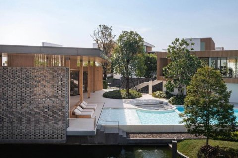 Casa de 4 dormitorios en Bangkok, Tailandia № 180474 - foto 12