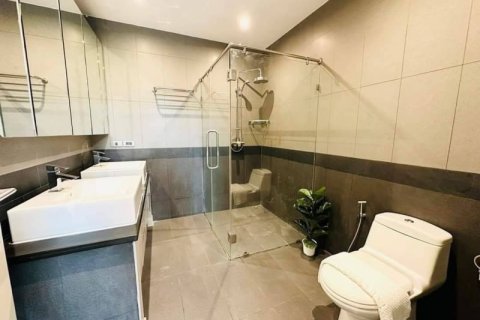 Chalet de 2 dormitorios en Pattaya, Tailandia № 157792 - foto 11