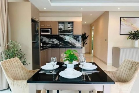 Chalet de 2 dormitorios en Pattaya, Tailandia № 157792 - foto 3
