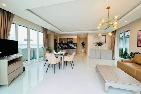 Chalet de 2 dormitorios en Pattaya, Tailandia № 157792 - foto 6