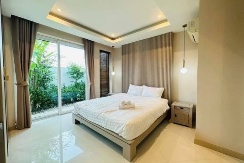 Chalet de 2 dormitorios en Pattaya, Tailandia № 157792 - foto 7