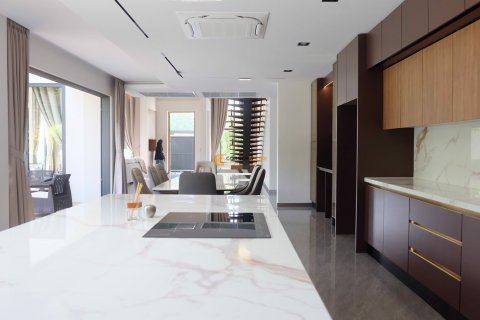 Estudio en Pattaya, Tailandia № 157798 - foto 12