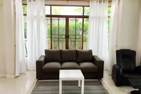 Casa de 4 dormitorios en Bang Na, Bangkok, Tailandia № 147034 - foto 2