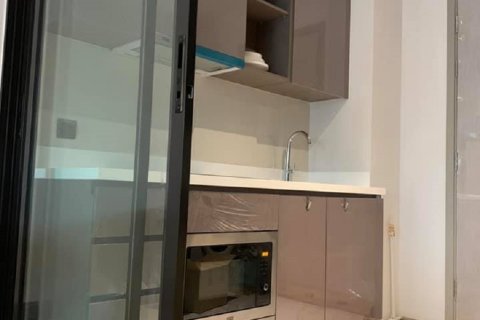Condo à Watthana, Bangkok, Thaïlande, 2 chambres  № 200685 - photo 5