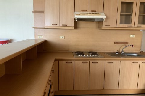 Кондоминиум с 2 спальнями в Ваттхане, Бангкок, Таиланд № 200683 - фото 6
