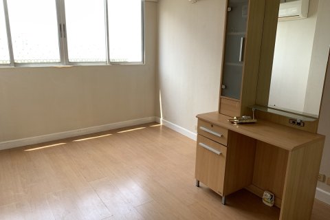 Кондоминиум с 2 спальнями в Ваттхане, Бангкок, Таиланд № 200683 - фото 3