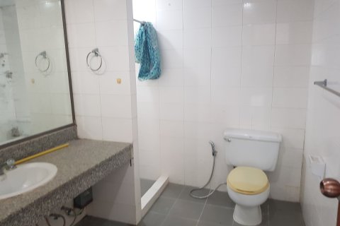 Eigentumswohnung in Watthana, Bangkok, Thailand, 3 Schlafzimmer № 200680 - Foto 5